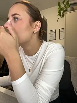 Hii Lolla online show from October 10, 6:01 am