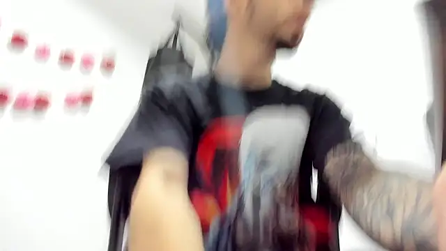 DmitriSanders online show from February 6, 7:17 pm