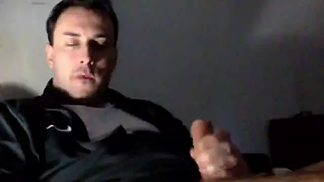 Snapshot of mainnrd chatting on March 19, 4:55 pm mainnrd online show from March 19, 4:55 pm