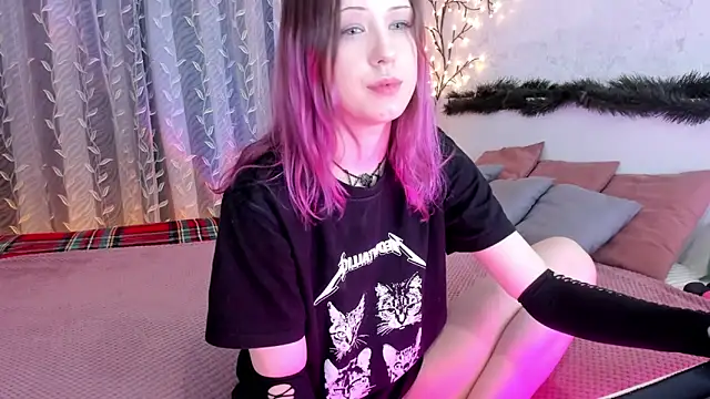 space cowgirl online show from December 21, 1:26 am