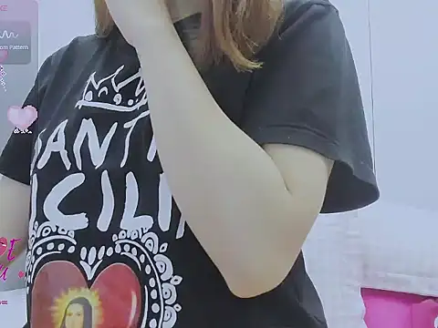 Linh diudang online show from October 21, 1:45 pm