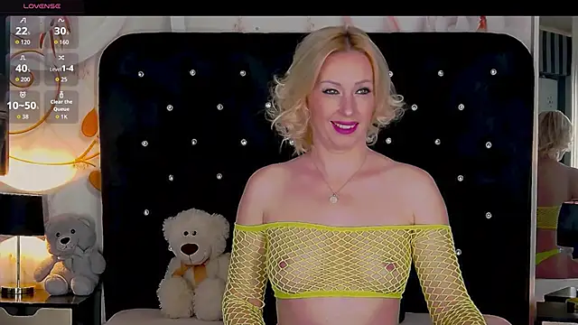 OliviaShaw23 online show from October 21, 8:42 pm