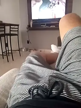 Snapshot of dredre1069 chatting on December 13, 3:11 pm dredre1069 online show from December 13, 3:11 pm