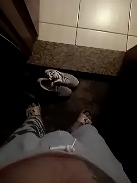 Snapshot of dredre1069 chatting on December 31, 3:55 am dredre1069 online show from December 31, 3:55 am