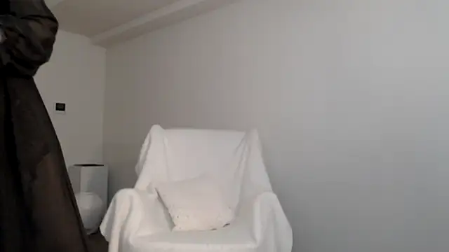 Lily 0000 online show from February 11, 11:43 am