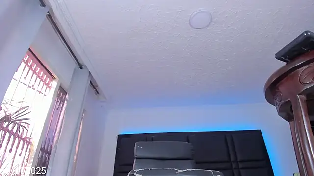 Snapshot of Brianna_Stars chatting on January 9, 9:16 pm Brianna Stars online show from January 9, 9:16 pm