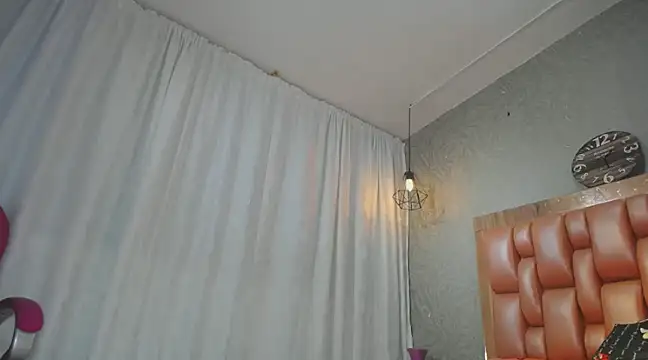 KEYRA-MILLER- online show from January 17, 1:36 am