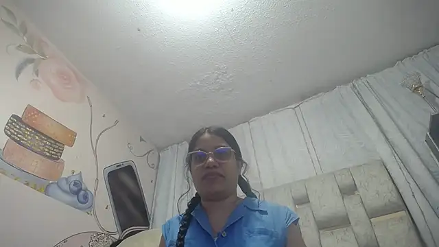Snapshot of KEYRA-MILLER- chatting on March 13, 1:45 am KEYRA-MILLER- online show from March 13, 1:45 am