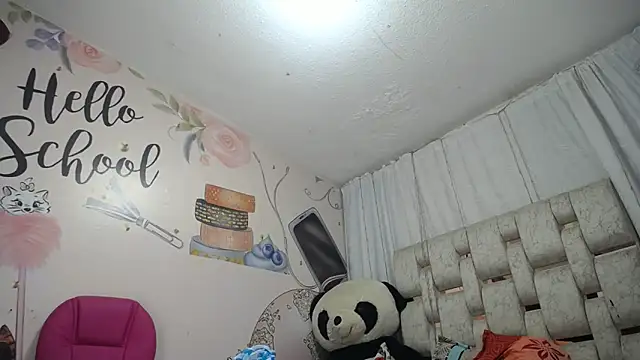 Snapshot of KEYRA-MILLER- chatting on March 14, 2:17 am KEYRA-MILLER- online show from March 14, 2:17 am