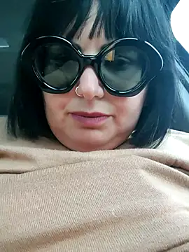 Snapshot of porcona281885 chatting on February 25, 5:04 pm porcona281885 online show from February 25, 5:04 pm