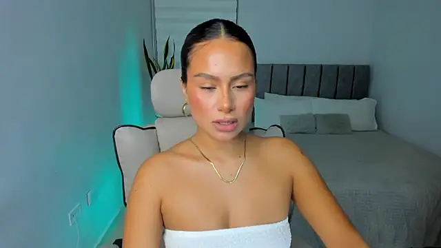 AndreaMartini online show from February 24, 1:57 am