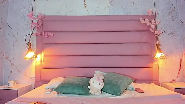 Lezy  online show from October 3, 7:44 pm