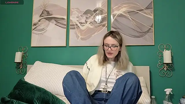 hotjessyca online show from May 1, 7:29 pm