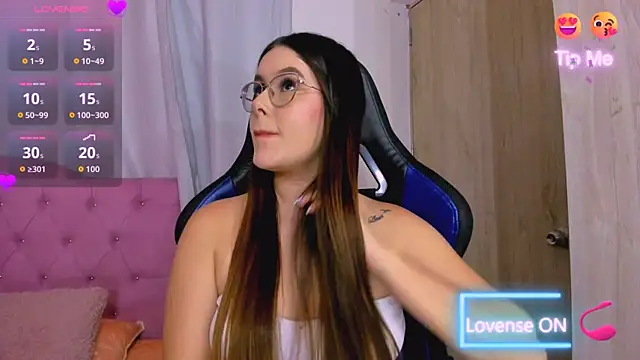 Snapshot of ParisShayk chatting on July 25, 5:54 pm ParisShayk online show from July 25, 5:54 pm