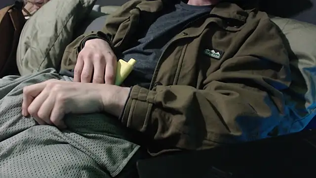 Dogz n daugthers online show from February 3, 12:36 pm