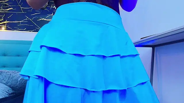 Cloeandtyfanny online show from October 4, 8:40 pm