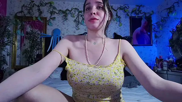 Elizabeth77  online show from March 17, 10:17 pm