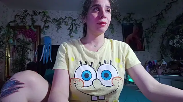 Snapshot of Elizabeth77_ chatting on October 18, 9:48 pm Elizabeth77 online show from October 18, 9:48 pm