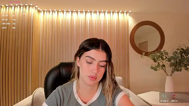 PaulinaSantos  online show from March 20, 7:25 pm