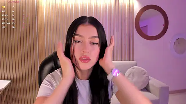 PaulinaSantos  online show from October 12, 6:18 pm