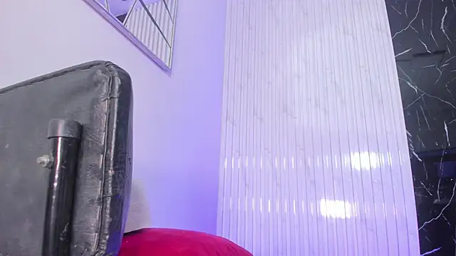 Snapshot of Mell_Saenz chatting on January 22, 12:16 am Mell Saenz online show from January 22, 12:16 am