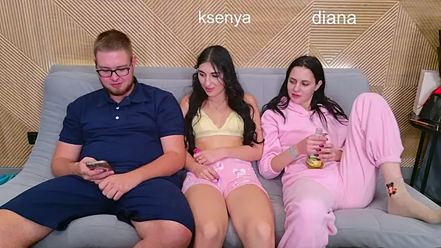 Snapshot of Ksenny chatting on October 25, 3:18 pm Ksenny online show from October 25, 3:18 pm