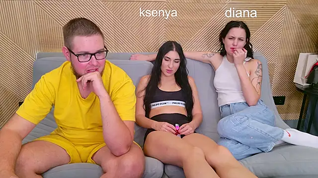 Snapshot of Ksenny chatting on October 28, 8:00 pm Ksenny online show from October 28, 8:00 pm