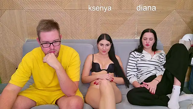 Snapshot of Ksenny chatting on November 4, 3:55 pm Ksenny online show from November 4, 3:55 pm