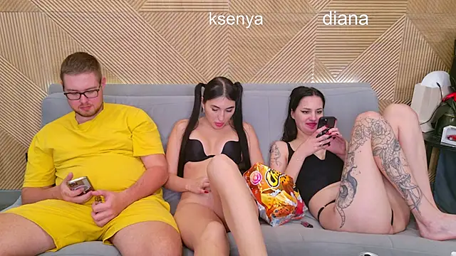 Snapshot of Ksenny chatting on November 5, 9:04 pm Ksenny online show from November 5, 9:04 pm