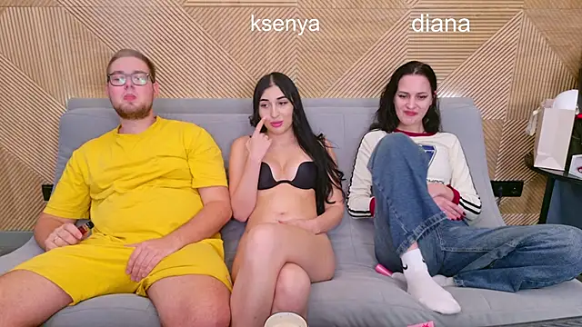 Snapshot of Ksenny chatting on November 12, 5:35 pm Ksenny online show from November 12, 5:35 pm