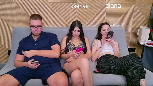 Snapshot of Ksenny chatting on November 26, 2:12 am Ksenny online show from November 26, 2:12 am