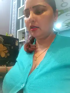 Dianaa9 online show from February 6, 8:18 am