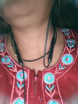 Snapshot of Dianaa9 chatting on February 11, 6:29 am Dianaa9 online show from February 11, 6:29 am