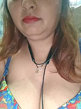 Snapshot of Dianaa9 chatting on February 17, 7:27 am Dianaa9 online show from February 17, 7:27 am