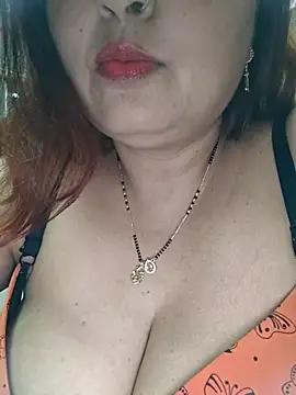 Snapshot of Dianaa9 chatting on February 19, 5:42 pm Dianaa9 online show from February 19, 5:42 pm