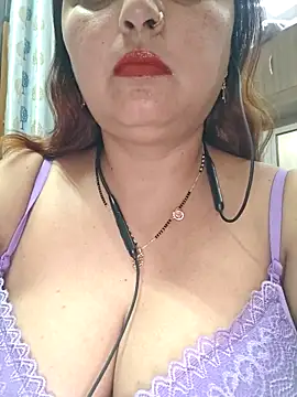 Snapshot of Dianaa9 chatting on March 11, 9:15 am Dianaa9 online show from March 11, 9:15 am