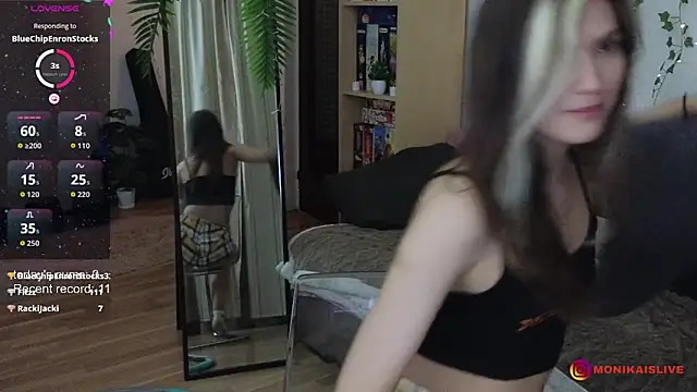 monikavenom online show from October 4, 3:37 am