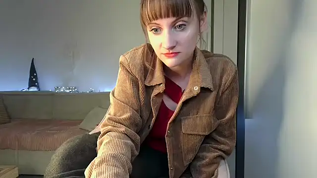 victoirenextdoor online show from December 15, 5:10 pm