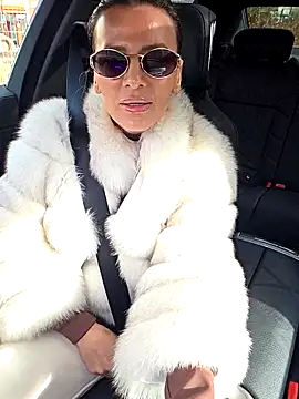 SweetMonicaUK online show from February 9, 11:25 am