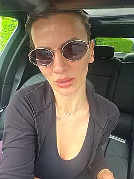 SweetMonicaUK online show from June 4, 9:04 am