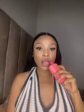 SexyDee025 online show from March 2, 2:10 pm