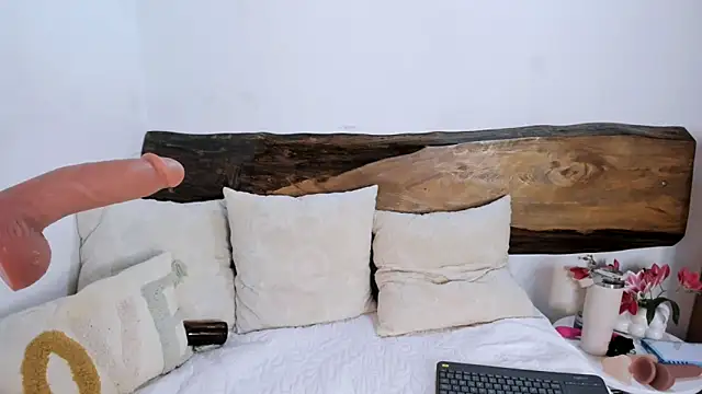 Abrilqueen online show from September 30, 2:05 am