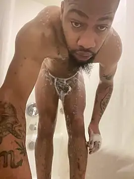 Snapshot of curvedicbandit6_2 chatting on March 19, 12:23 pm curvedicbandit6 2 online show from March 19, 12:23 pm