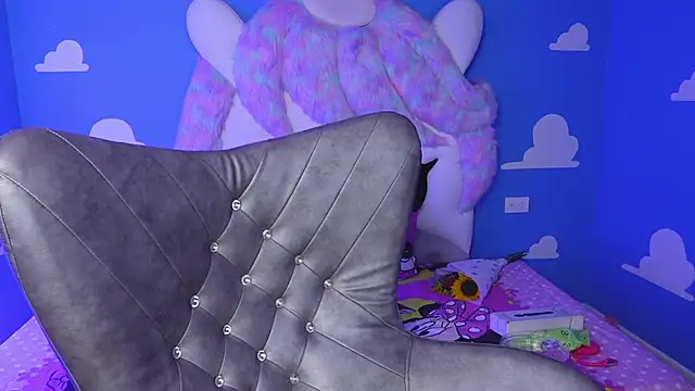 miss keisi online show from September 20, 6:31 pm