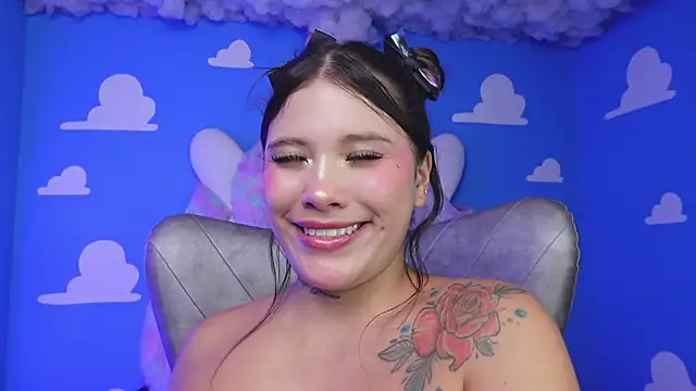 miss keisi online show from November 12, 6:08 pm