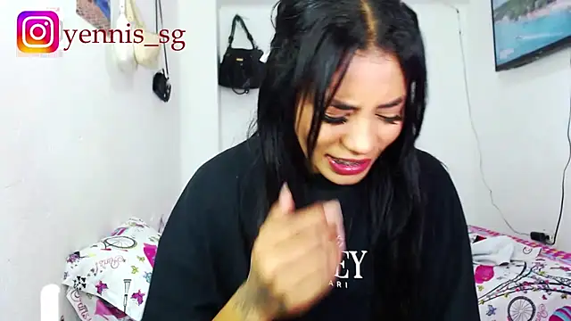 couple latinasxxx online show from March 24, 12:43 pm