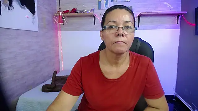 Snapshot of MaturePure chatting on October 16, 9:27 pm MaturePure online show from October 16, 9:27 pm