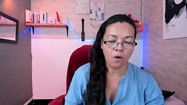 Snapshot of MaturePure chatting on December 2, 7:42 pm MaturePure online show from December 2, 7:42 pm