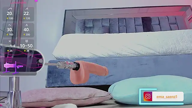 Snapshot of ema__saenz chatting on January 29, 7:46 am ema saenz online show from January 29, 7:46 am