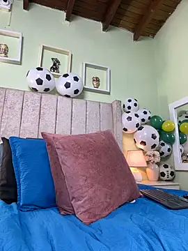 patty m online show from June 12, 12:04 pm
